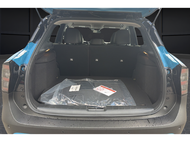 2027 Nissan Kicks SR