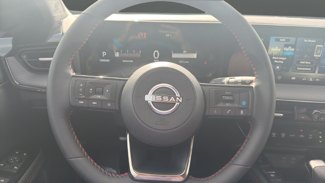 2027 Nissan Kicks SR