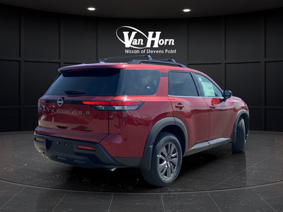 2026 Nissan Pathfinder SV