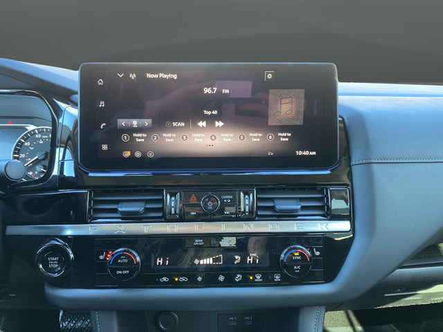 2026 Nissan Pathfinder SV
