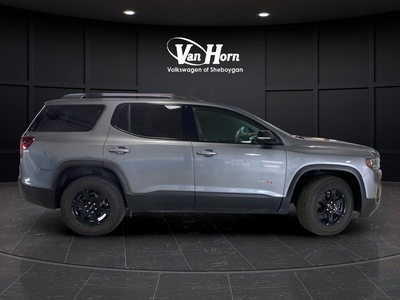 2020 GMC Acadia AT4