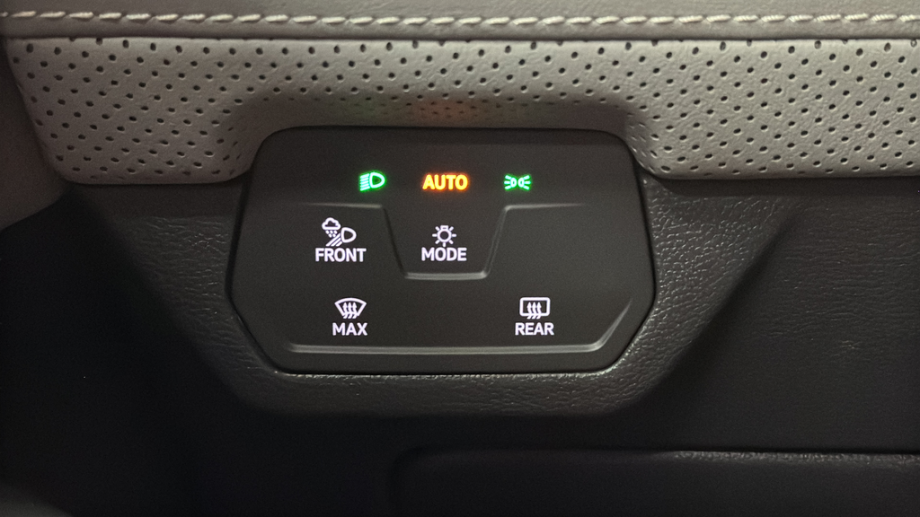 2024 Volkswagen Atlas Cross Sport 2.0T SEL R-Line