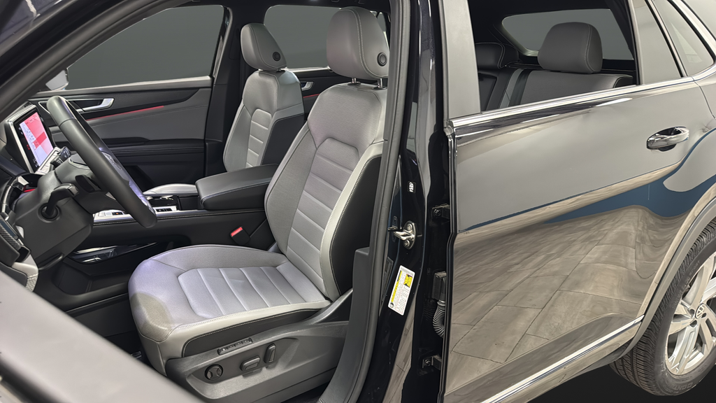 2024 Volkswagen Atlas Cross Sport 2.0T SEL R-Line