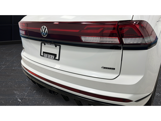 2025 Volkswagen Atlas Cross Sport 2.0T SEL R-Line Black