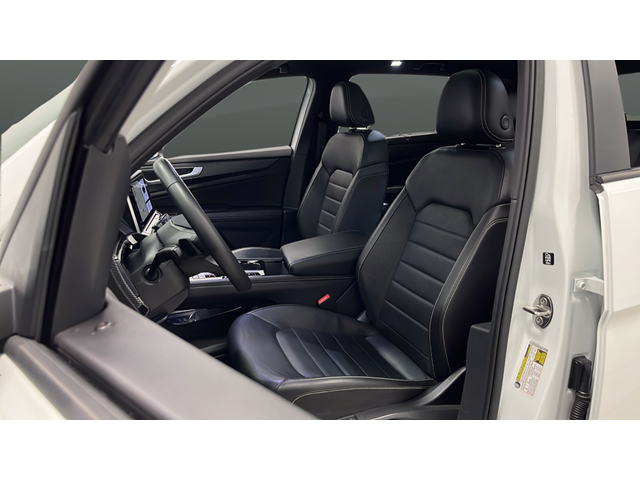 2025 Volkswagen Atlas Cross Sport 2.0T SEL R-Line Black