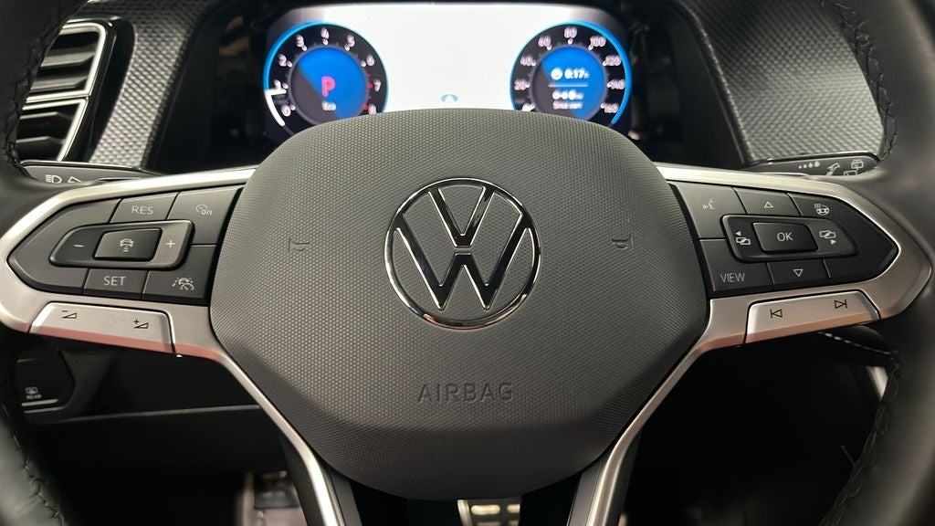 2024 Volkswagen Atlas Cross Sport 2.0T SEL R-Line