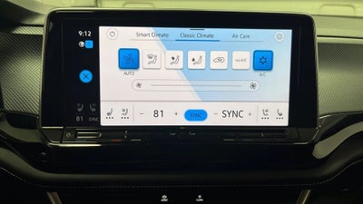 2024 Volkswagen Atlas Cross Sport 2.0T SEL R-Line