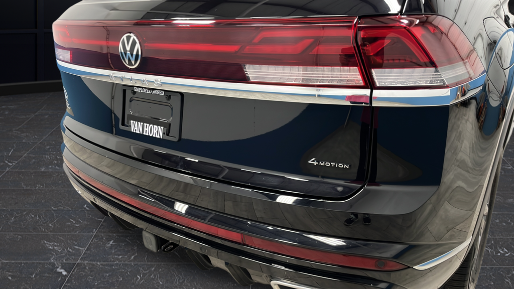 2024 Volkswagen Atlas Cross Sport 2.0T SEL R-Line