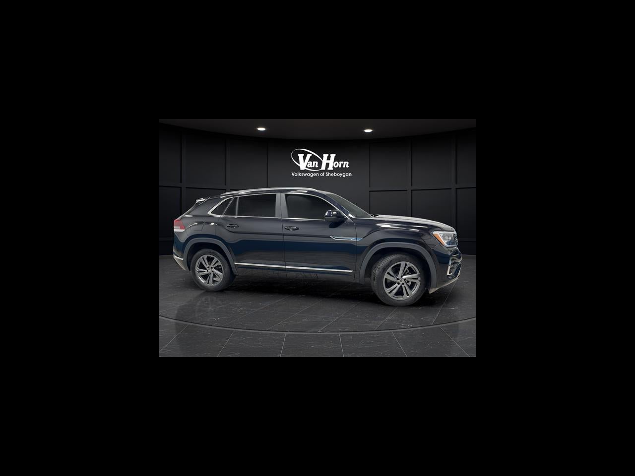 2024 Volkswagen Atlas Cross Sport 2.0T SEL R-Line
