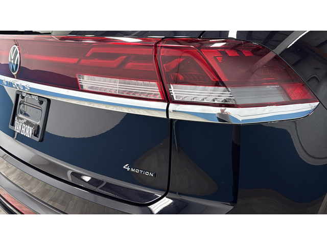 2024 Volkswagen Atlas Cross Sport 2.0T SEL R-Line