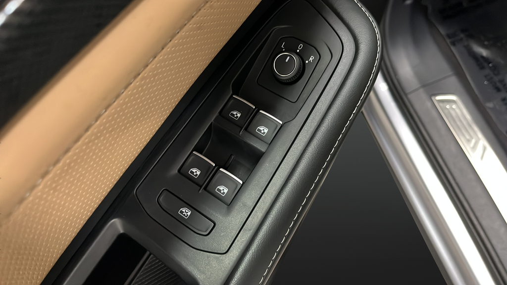 2024 Volkswagen Atlas Cross Sport 2.0T SEL R-Line