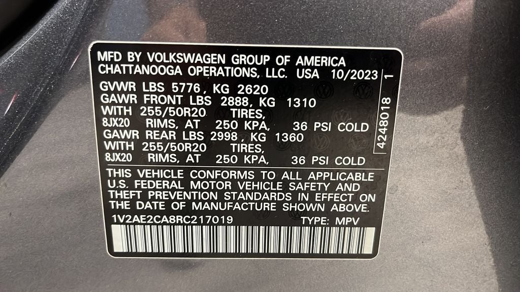 2024 Volkswagen Atlas Cross Sport 2.0T SEL R-Line