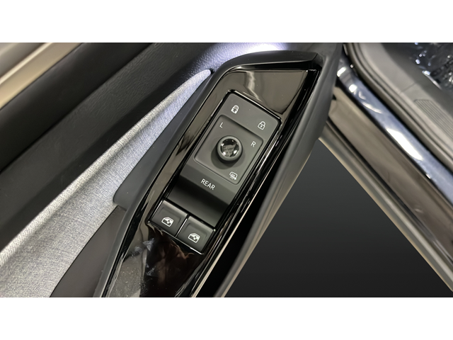 2024 Volkswagen ID.4 Pro
