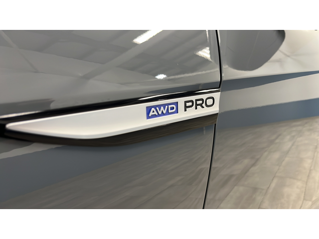 2025 Volkswagen ID.4 Pro