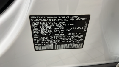 2024 Volkswagen Atlas Cross Sport 2.0T SEL Premium R-Line