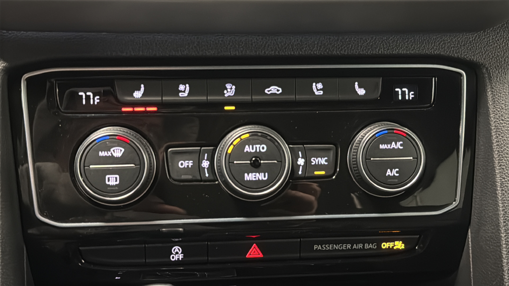 2023 Volkswagen Atlas Cross Sport 3.6L V6 SEL Premium R-Line