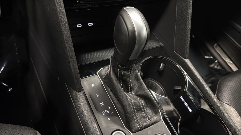 2023 Volkswagen Atlas Cross Sport 3.6L V6 SEL Premium R-Line