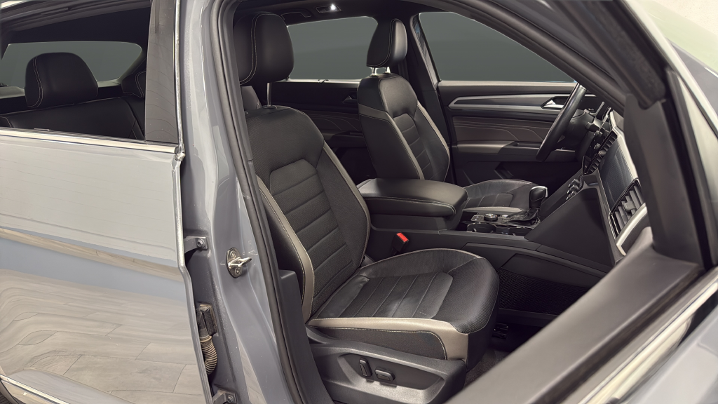 2023 Volkswagen Atlas Cross Sport 3.6L V6 SEL Premium R-Line