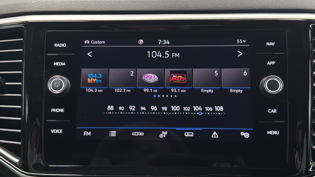 2023 Volkswagen Atlas Cross Sport 3.6L V6 SEL Premium R-Line