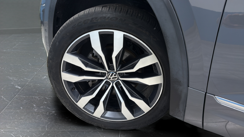 2023 Volkswagen Atlas Cross Sport 3.6L V6 SEL Premium R-Line