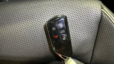 2025 Volkswagen Atlas Cross Sport 2.0T SEL Premium R-Line