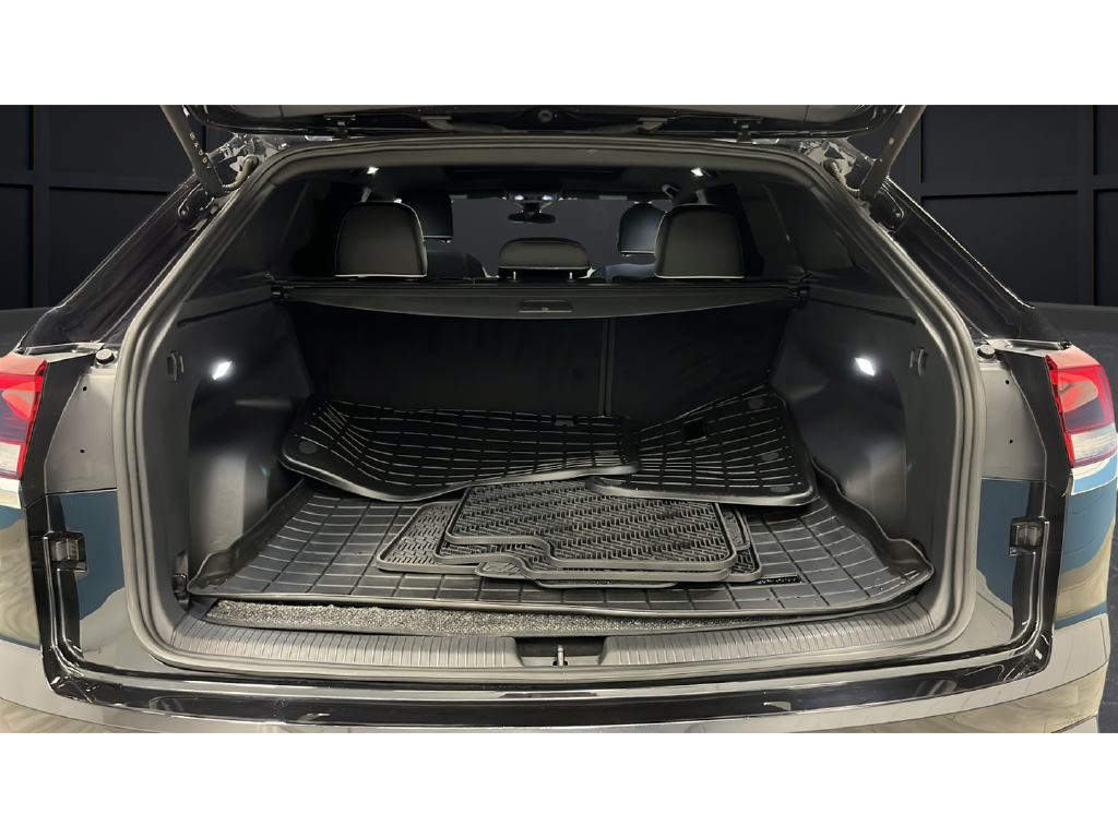 2025 Volkswagen Atlas Cross Sport 2.0T SEL Premium R-Line