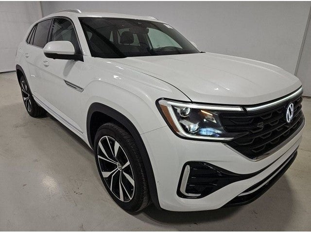 2025 Volkswagen Atlas Cross Sport 2.0T SEL Premium R-Line