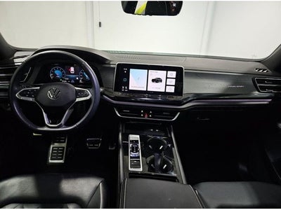 2025 Volkswagen Atlas Cross Sport 2.0T SEL Premium R-Line