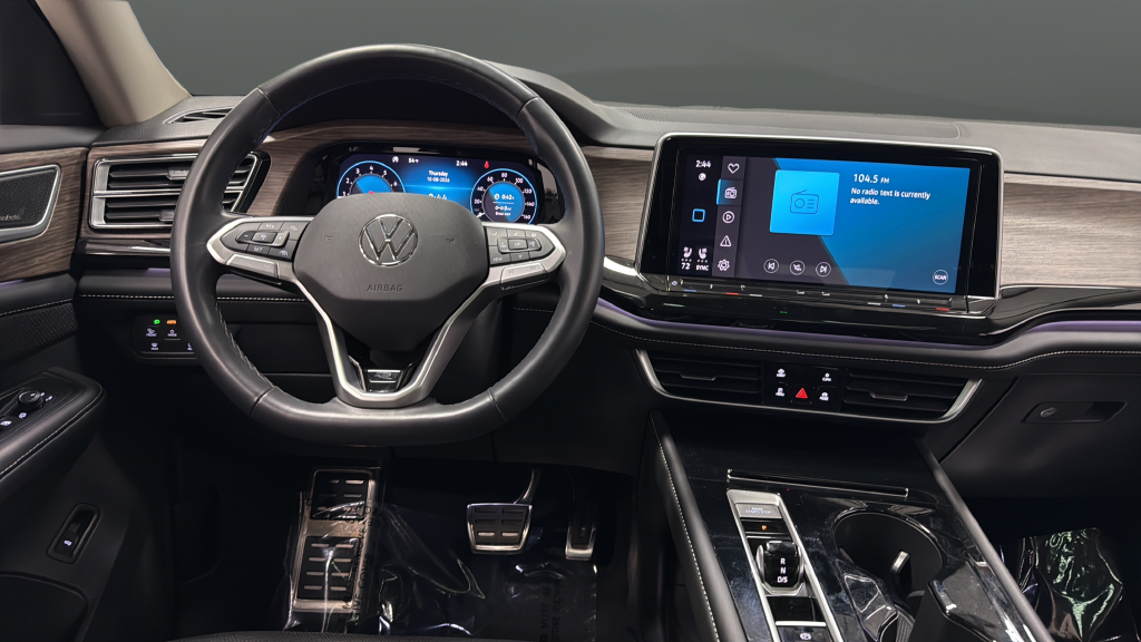 2025 Volkswagen Atlas 2.0T SEL Premium R-Line