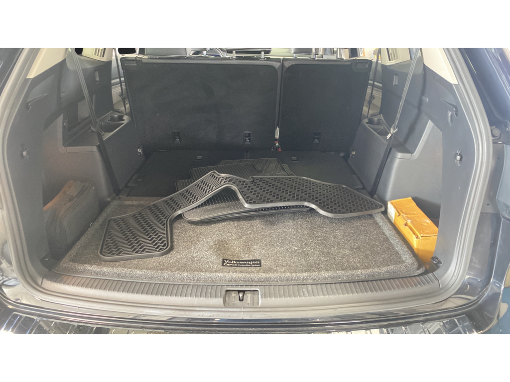 2022 Volkswagen Atlas 3.6L V6 SEL Premium R-Line