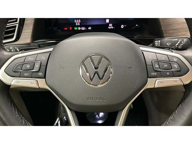 2025 Volkswagen Atlas 2.0T SEL Premium R-Line