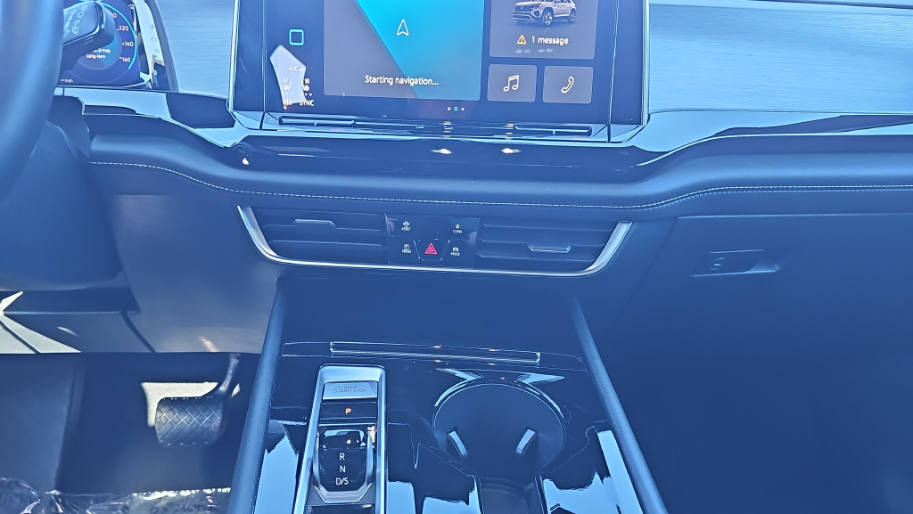 2026 Volkswagen Atlas Cross Sport SE w/Technology