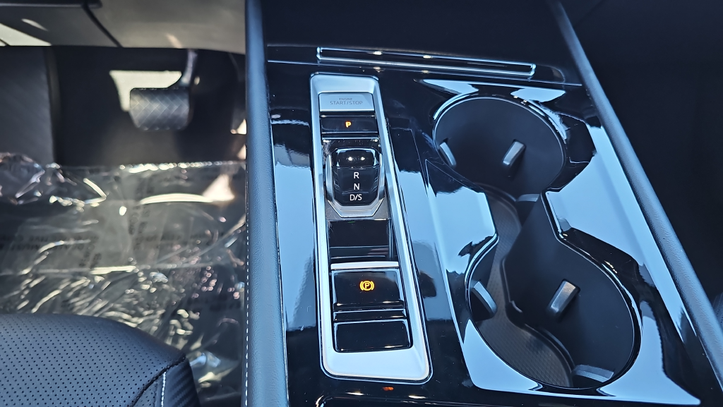 2026 Volkswagen Atlas Cross Sport SE w/Technology