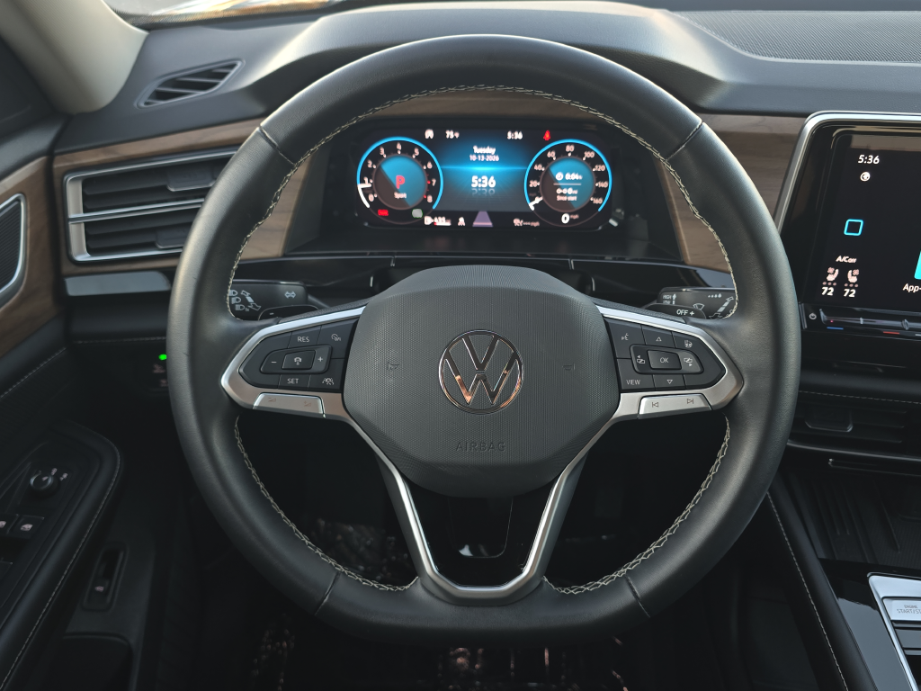 2026 Volkswagen Atlas SE w/Technology
