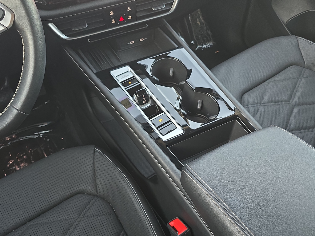 2026 Volkswagen Atlas SE w/Technology