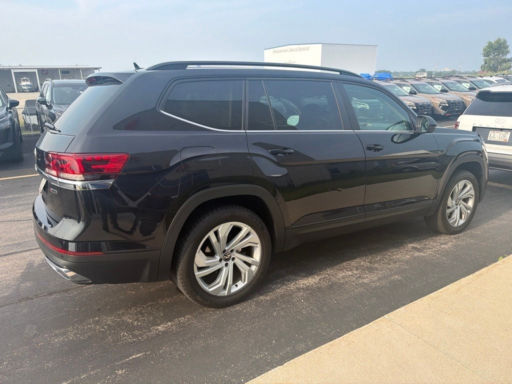 2022 Volkswagen Atlas 2.0T SE w/Technology