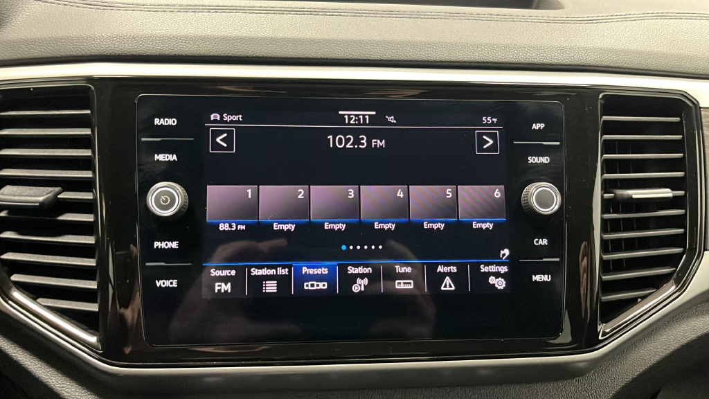 2023 Volkswagen Atlas 3.6L V6 SE w/Technology