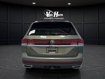2025 Volkswagen Atlas 2.0T SE w/Technology