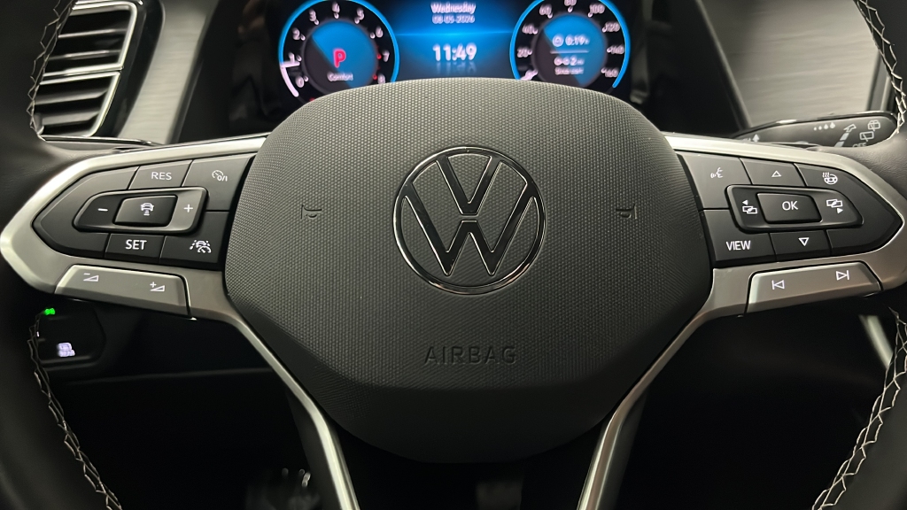 2025 Volkswagen Atlas Cross Sport 2.0T SE
