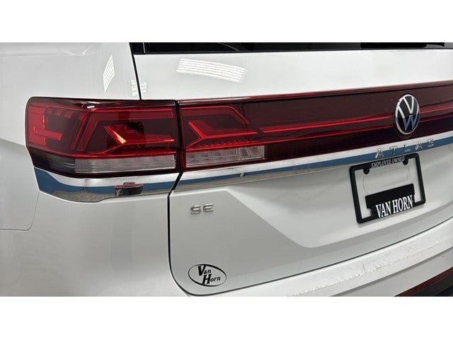 2024 Volkswagen Atlas 2.0T SE