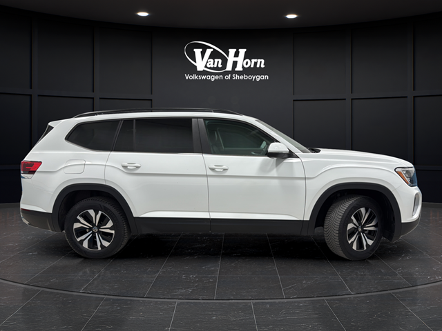2024 Volkswagen Atlas 2.0T SE