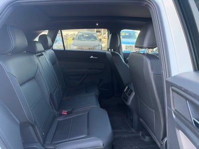 2023 Volkswagen Atlas Cross Sport 2.0T SEL R-Line