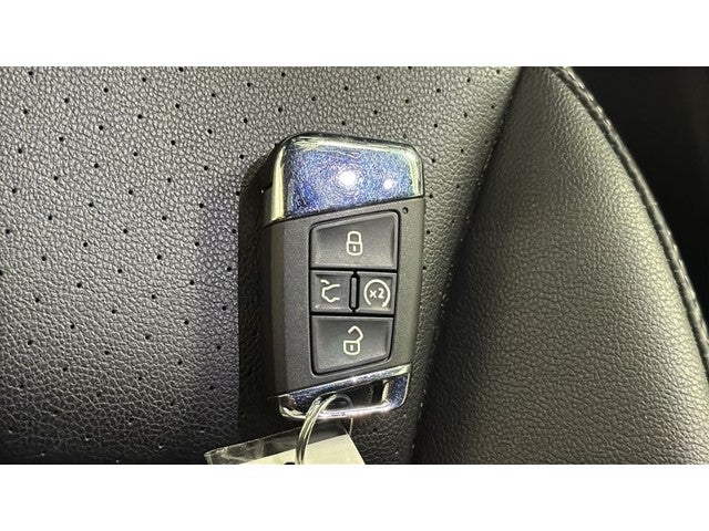2023 Volkswagen Atlas Cross Sport 3.6L V6 SEL R-Line