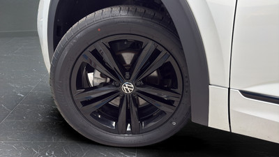 2023 Volkswagen Atlas Cross Sport 3.6L V6 SEL R-Line