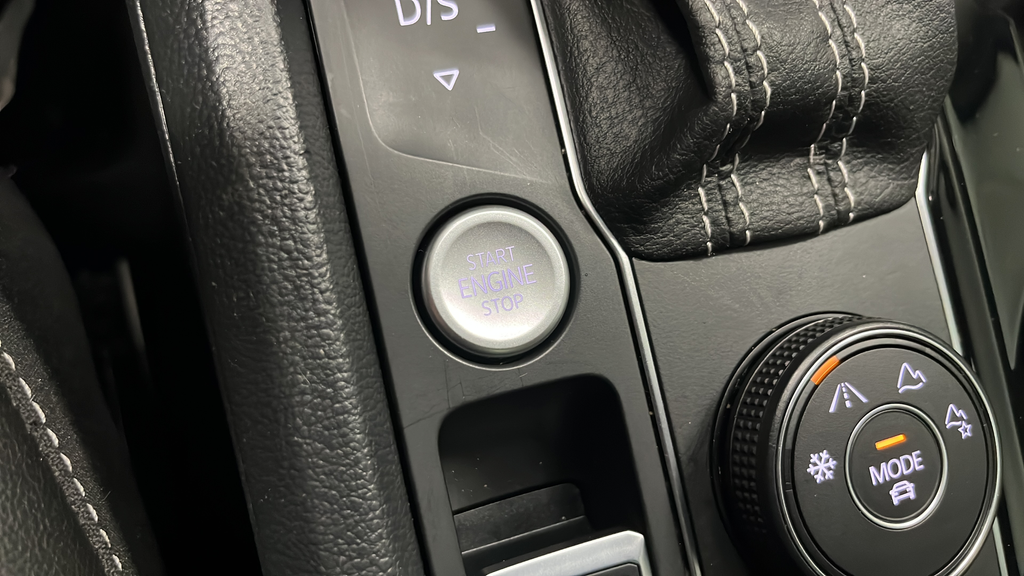 2023 Volkswagen Atlas 3.6L V6 SEL R-Line