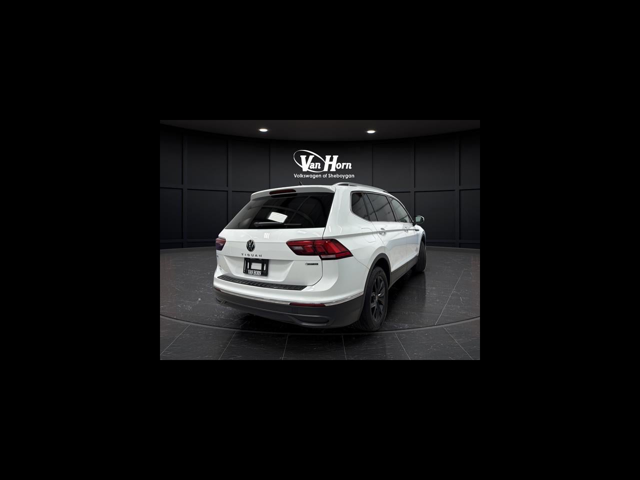 2024 Volkswagen Tiguan 2.0T SE