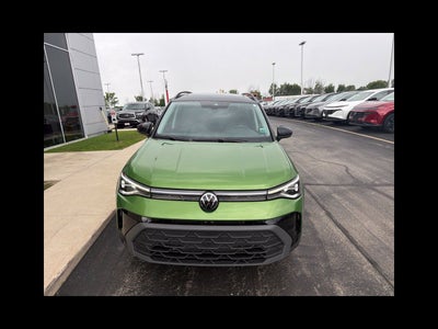 2025 Volkswagen Taos 1.5T SE Black