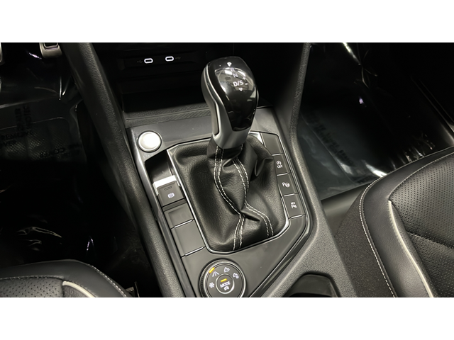 2024 Volkswagen Tiguan 2.0T SEL R-Line