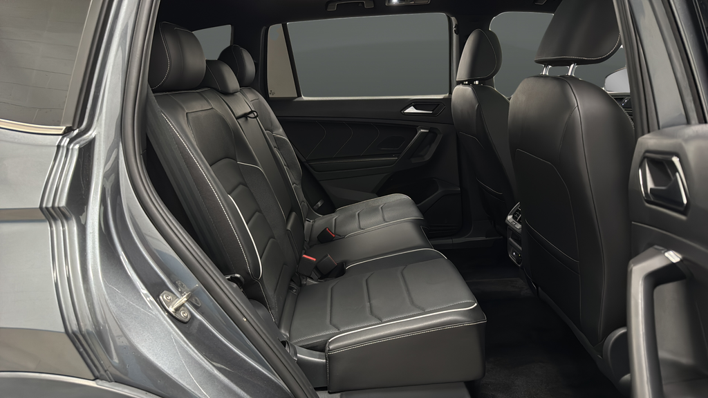 2023 Volkswagen Tiguan 2.0T SEL R-Line