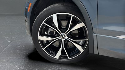2023 Volkswagen Tiguan 2.0T SEL R-Line